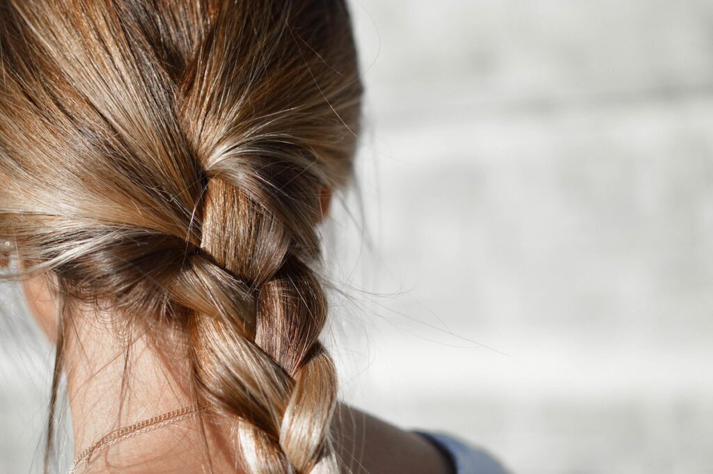 how to draw braids for beginners